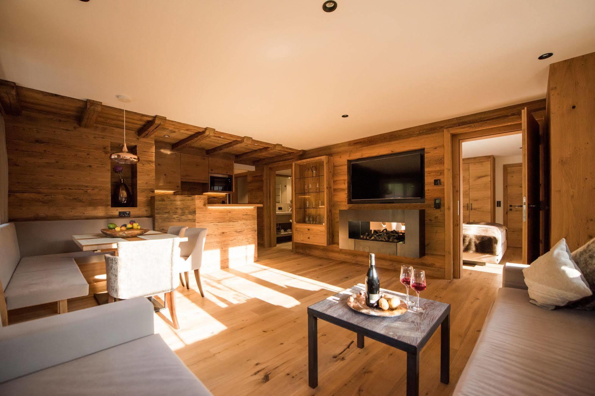 Pepi'S Suites - Lechtal Apartments Holzgau Exterior photo